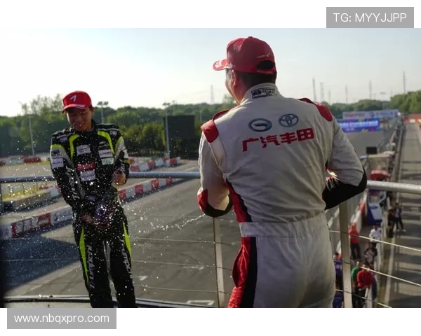 深圳排球队在洲际杯积分榜中以98分稳居第一名展现强劲实力