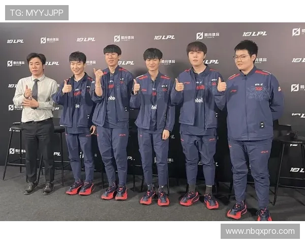 深度剖析JDG战队的节奏掌控与对手的比较分析 深度剖析JDG战队的节奏掌控与对手的比较分析