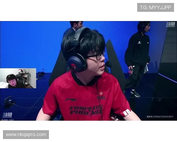 赛后复盘分析JDG与FPX的团队配合与战术执行细节