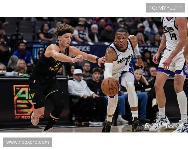 2020年勇士与国王季前赛精彩回放全景解读与比赛亮点分析
